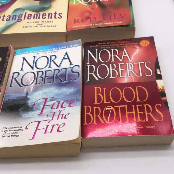 Bundle of 7 Nora Roberts Fiction Novels Books - Picture 5 of 11
